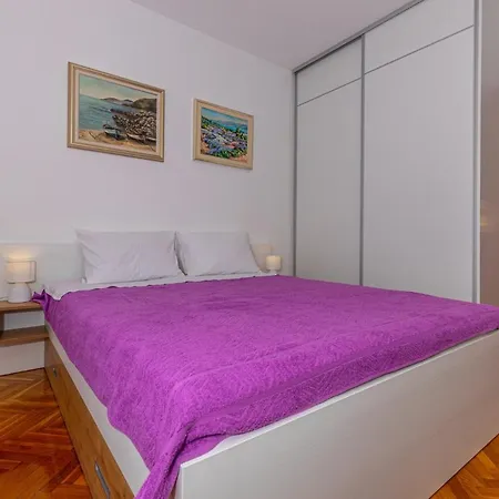 Apartment In 41594 Novi Vinodolski
